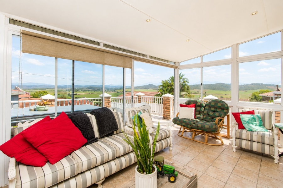 4 Bedroom Property for Sale in Fraaiuitsig Western Cape